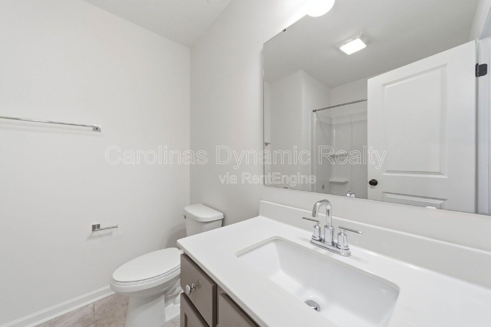 3 Bedrooms | Beautiful Kitchen | Luxury Plank Flooring property image