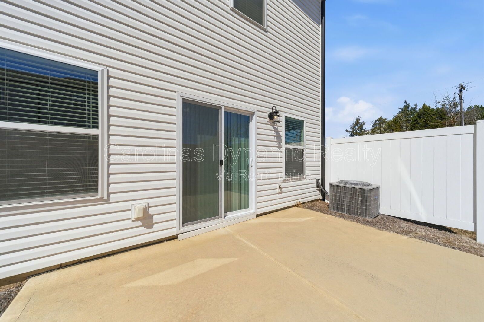 3 Bedrooms | Beautiful Kitchen | Luxury Plank Flooring property image