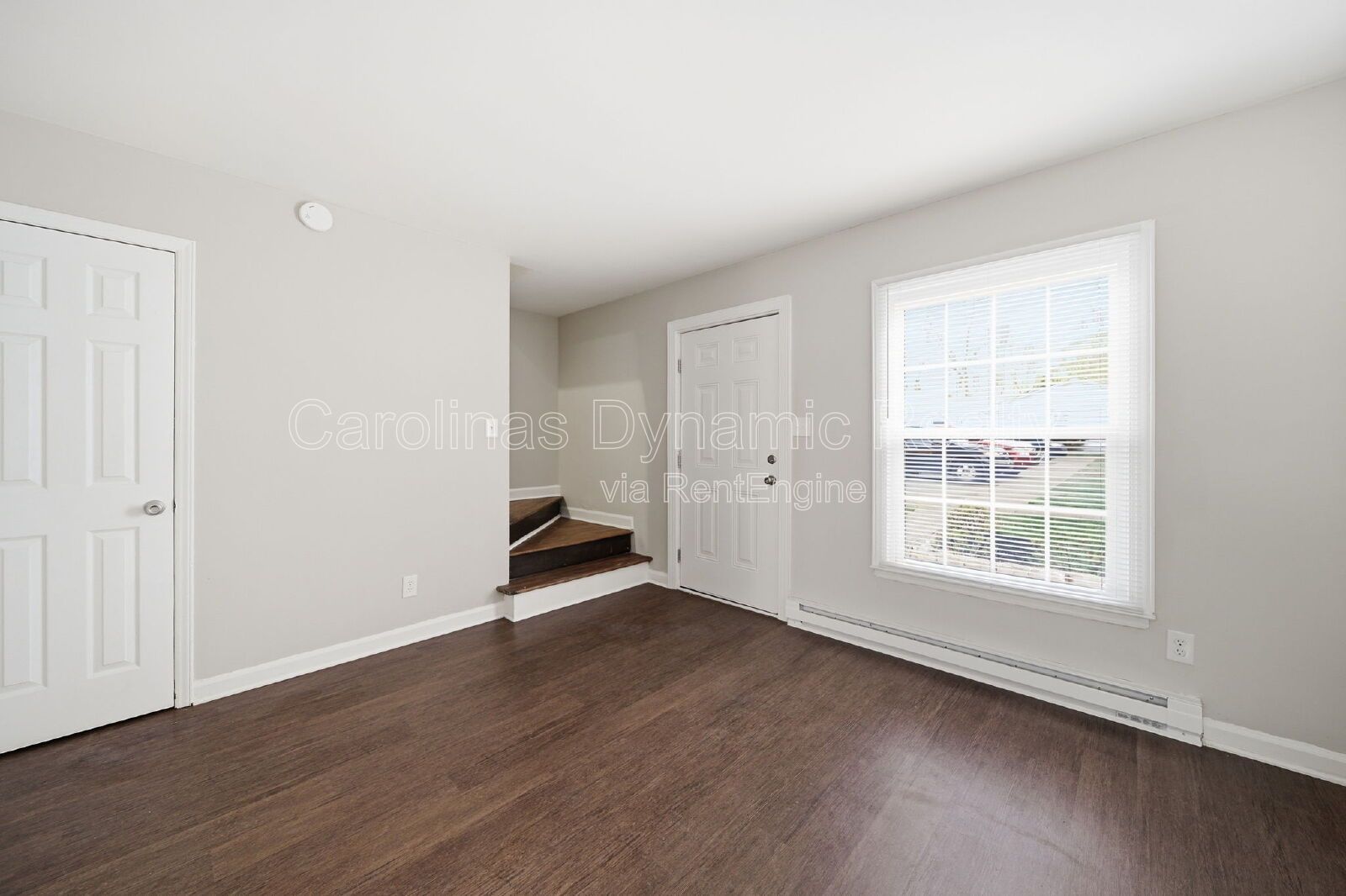 2 Bedrooms | Hardwood Floors | Granite Counters | Stainless Steel Appliances property image