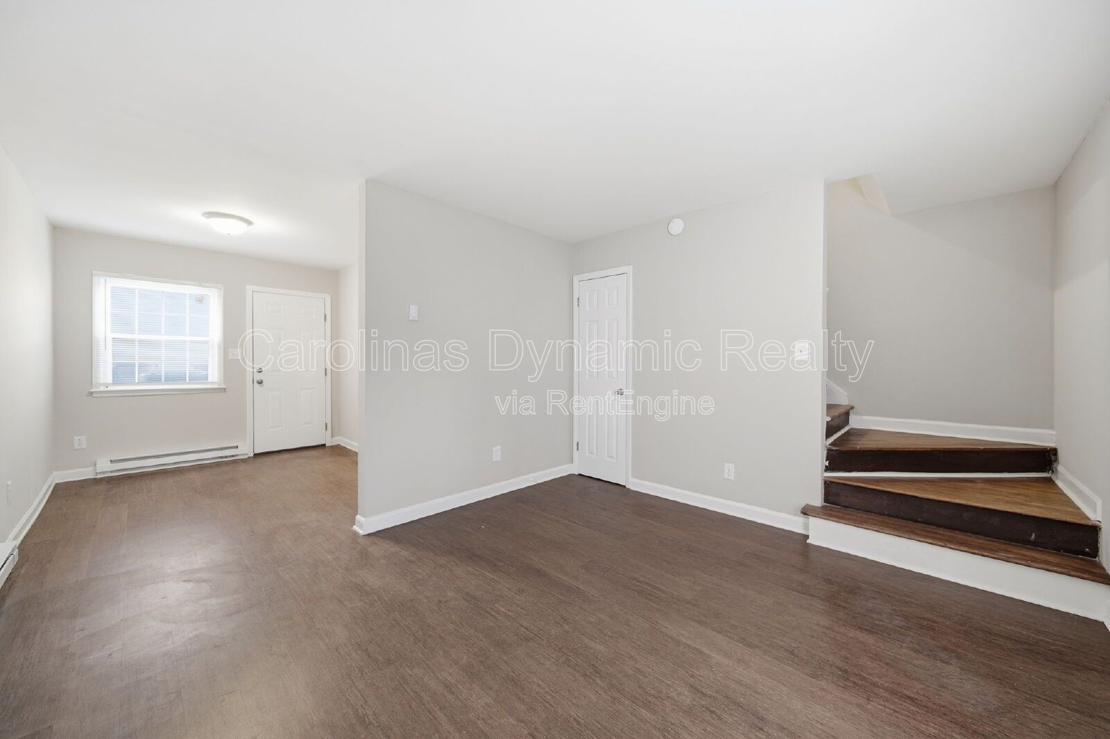 2 Bedrooms | Hardwood Floors | Granite Counters | Stainless Steel Appliances property image