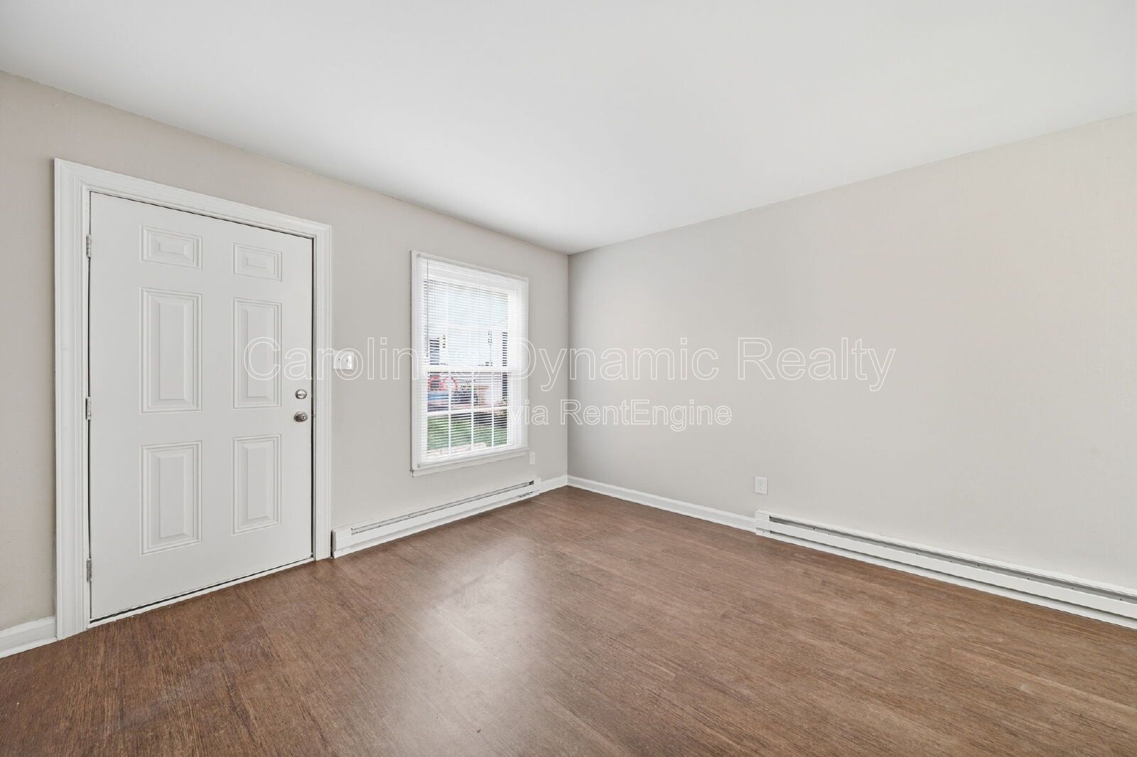 2 Bedrooms | Hardwood Floors | Granite Counters | Stainless Steel Appliances property image