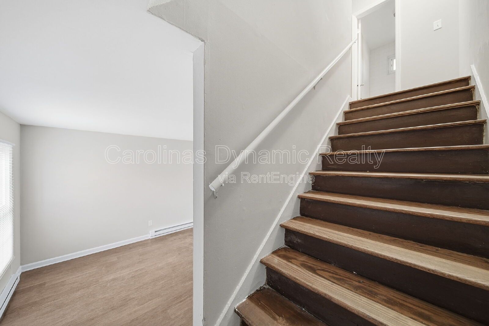 2 Bedrooms | Hardwood Floors | Granite Counters | Stainless Steel Appliances property image